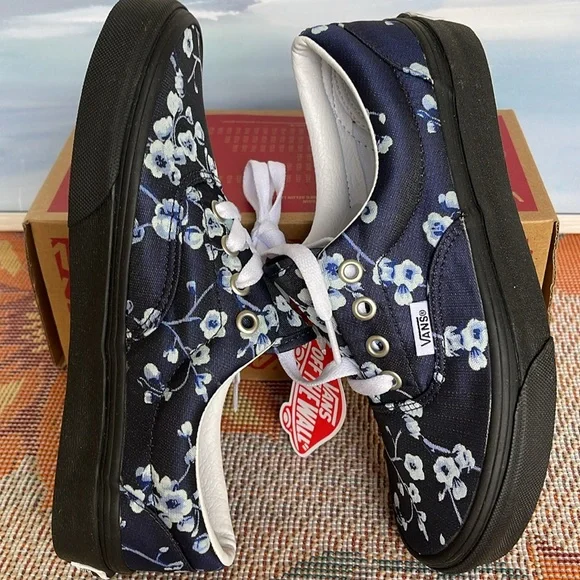 Vans WMNS Era(Florals) Blue/BlackVNA4U39WYWSneakers